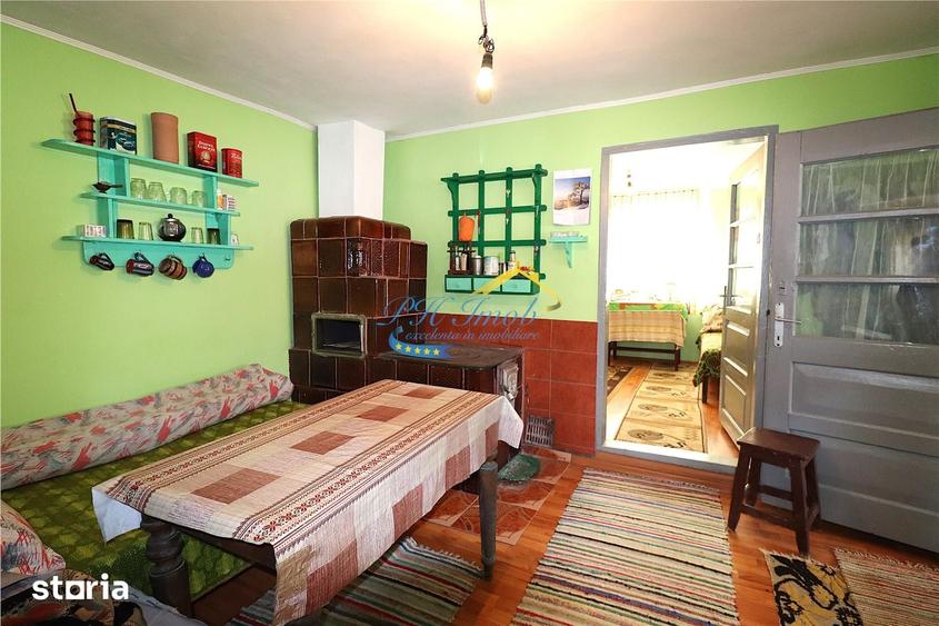 Casă cu 5 camere cu Teren 1991 Mp în Provița de Sus