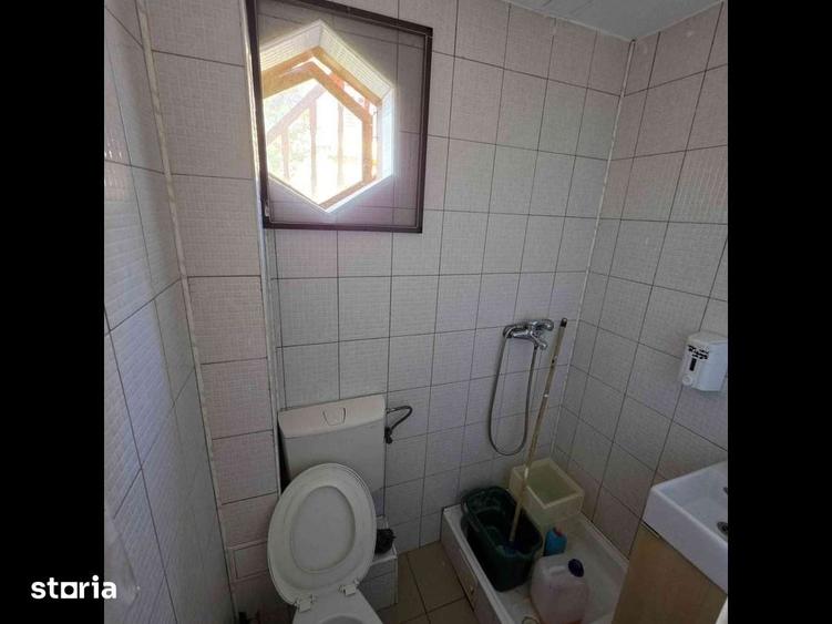 Spațiu comercial, de 60 mp, în Păulești