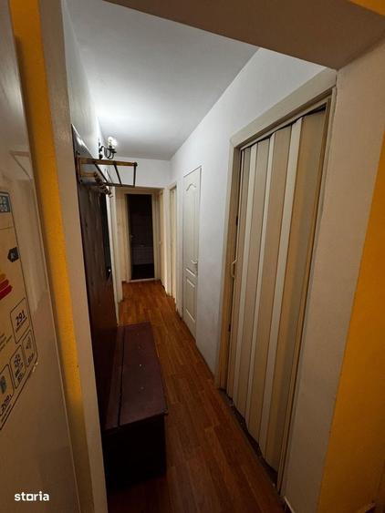Apartament cu 3 camere decomandat în Complex Studențesc