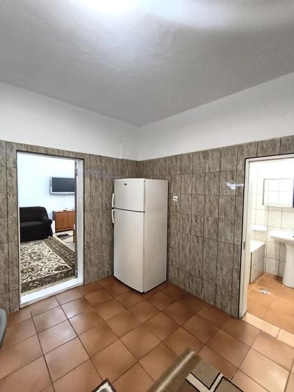 Rahova-Str.Oltului-Garsoniera-Curte proprie-Parcare-340 EUR - 3