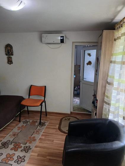Casă cu 2 camere cu Teren 1050 Mp în Buda