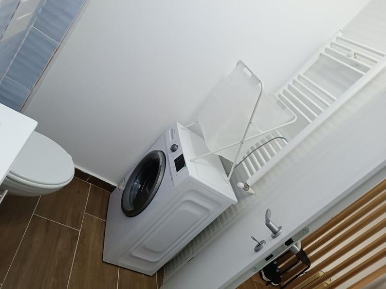 Apartament cu 2 camere semidecomandat în Metalurgiei