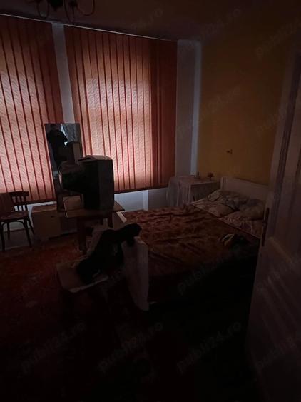 Casă cu Teren 1439 Mp în Sintești