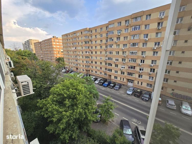 Apartament cu 2 camere decomandat în Crângași