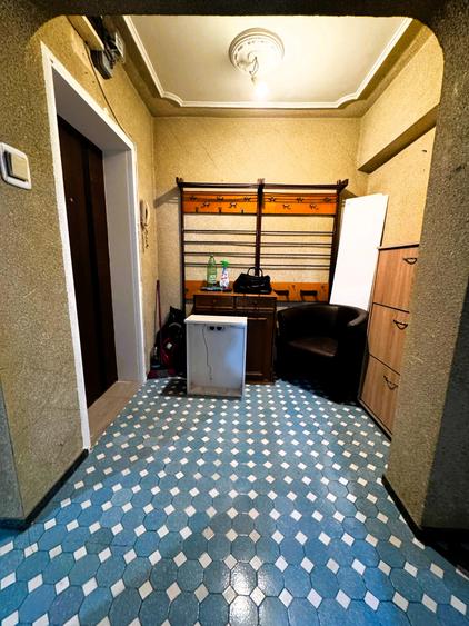 Apartament cu 3 camere decomandat în Târgu Cucu