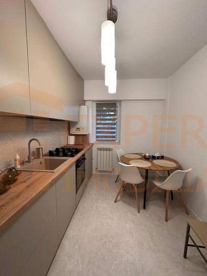 Apartament cu 2 camere decomandat, mobilat în Capitol