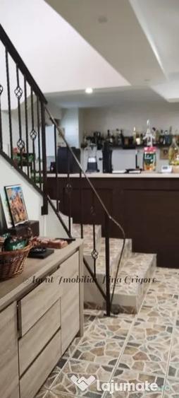 Casă cu 7 camere în Câmpineanca