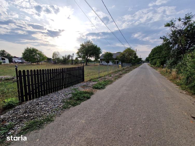 Teren de 1045 mp, în Cornu Luncii