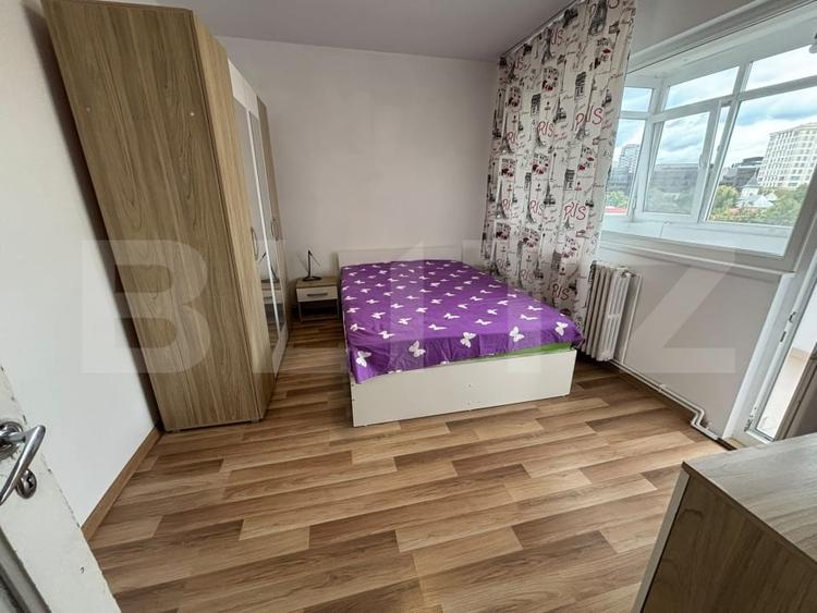 Apartament cu 3 camere decomandat, mobilat în Central