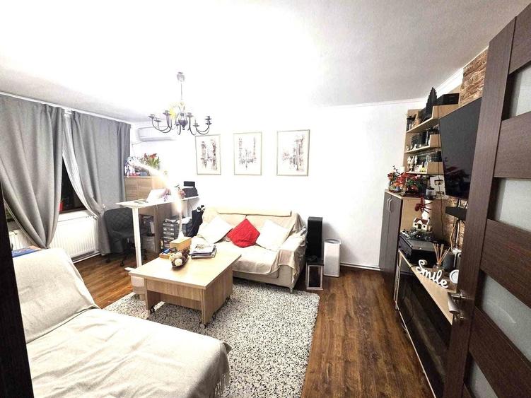 Apartament cu 4 camere decomandat, mobilat în Drumul Taberei