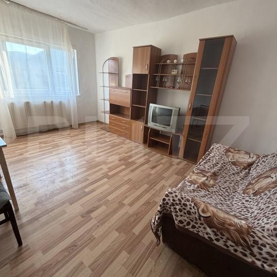 Apartament cu 2 camere decomandat, mobilat în Năsăud