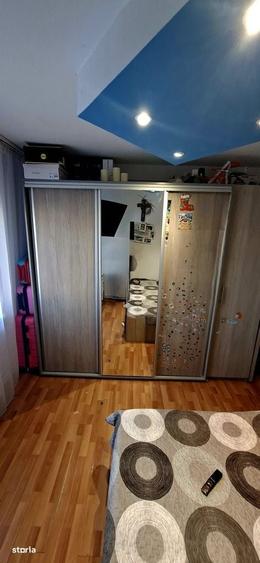 Apartament cu 2 camere decomandat în Eremia