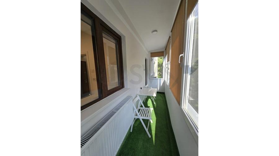 Apartament cu 3 camere semidecomandat, mobilat în Gara de Nord