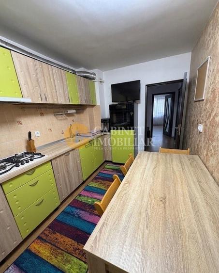 Apartament cu 4 camere, mobilat în Gară