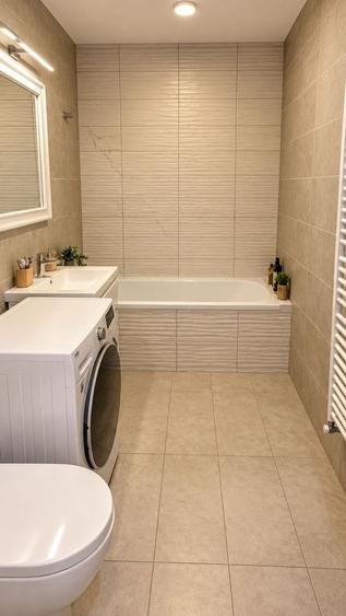 Apartament cu 3 camere semidecomandat, mobilat în Central