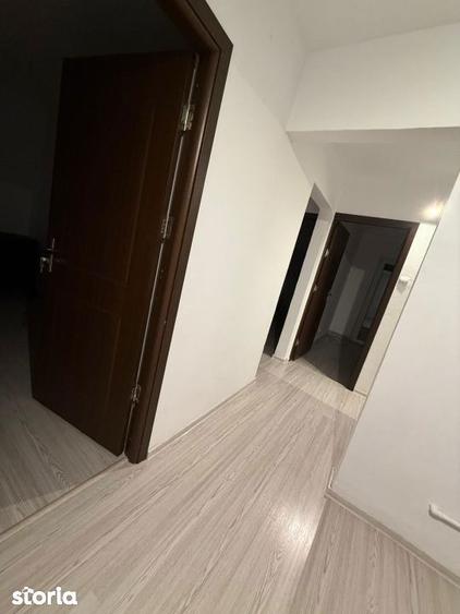 Apartament cu 3 camere în 1 Mai