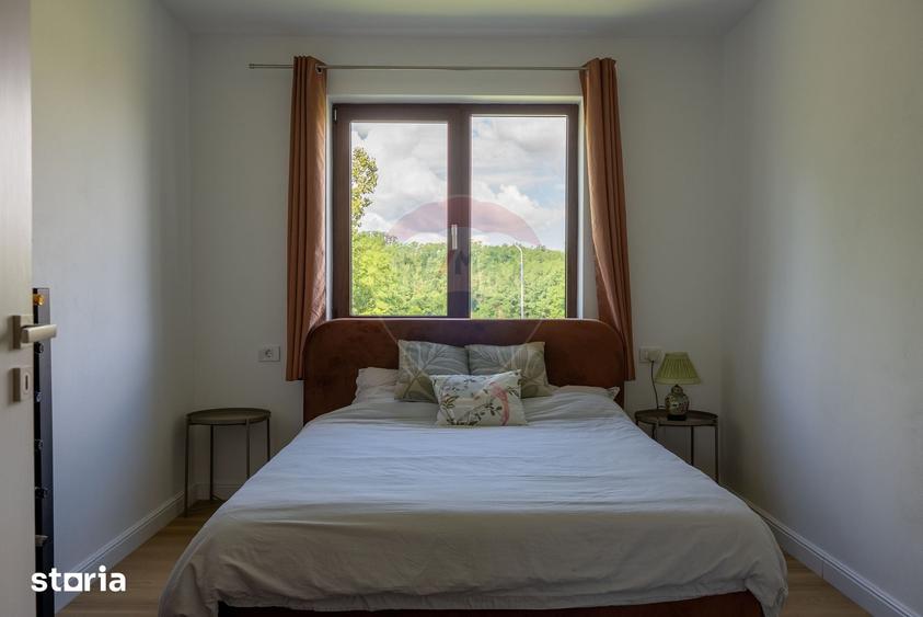 Casă cu 4 camere cu Teren 680 Mp în Ciugud