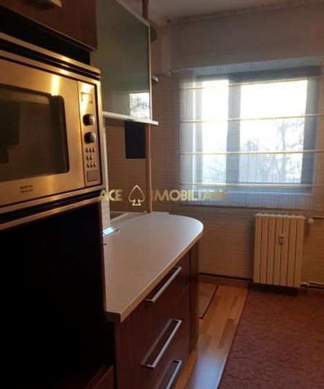 Apartament cu 3 camere decomandat, mobilat în Rahova