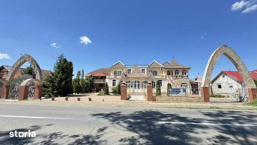 Spațiu comercial, de 1,120 mp, în Central