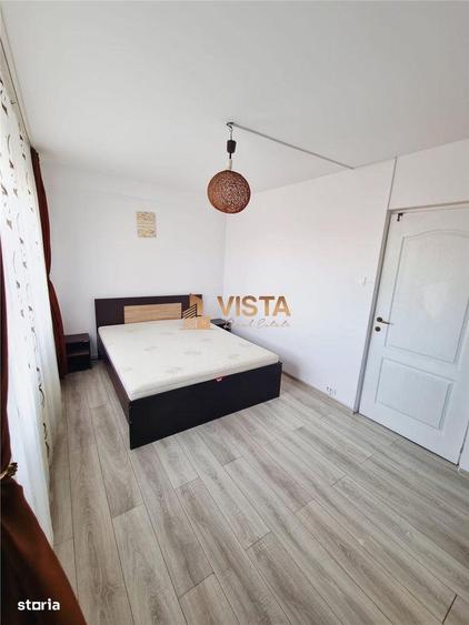 Apartament 2 camere luminos, loc de parcare. Se afla la 5 minute de Co - 1