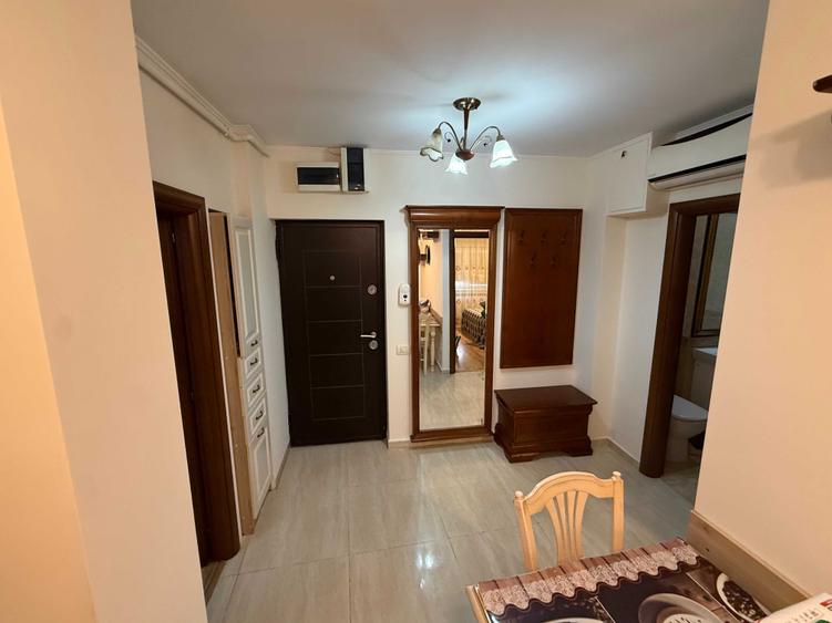 Apartament cu 2 camere decomandat în Exterior Vest