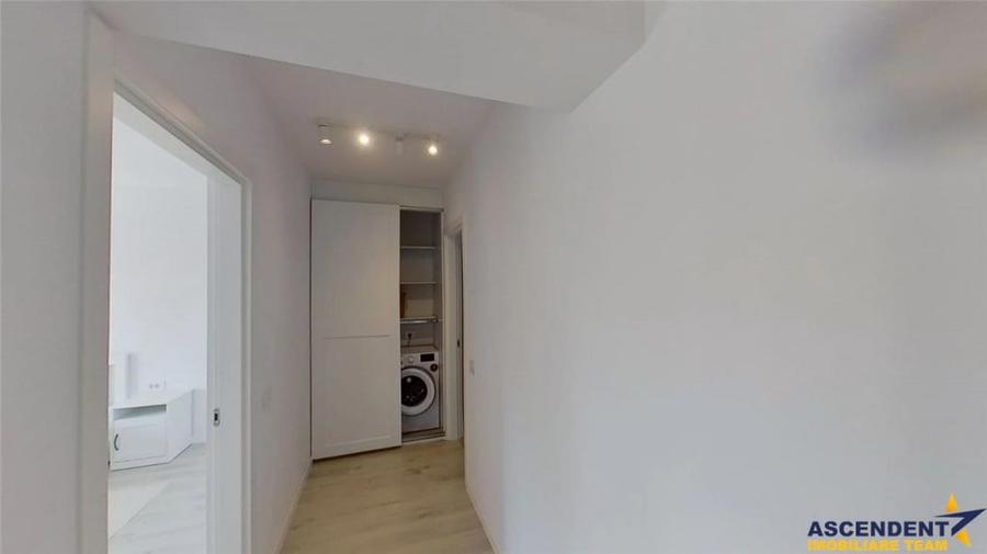 Apartament cu 2 camere decomandat în Noua
