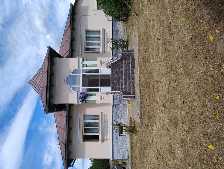 Casă cu 4 camere în Măldărești