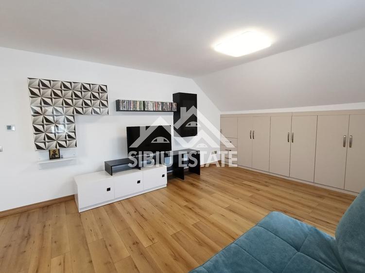 Casă individuală cu 5 camere cu Piscina în Daia
