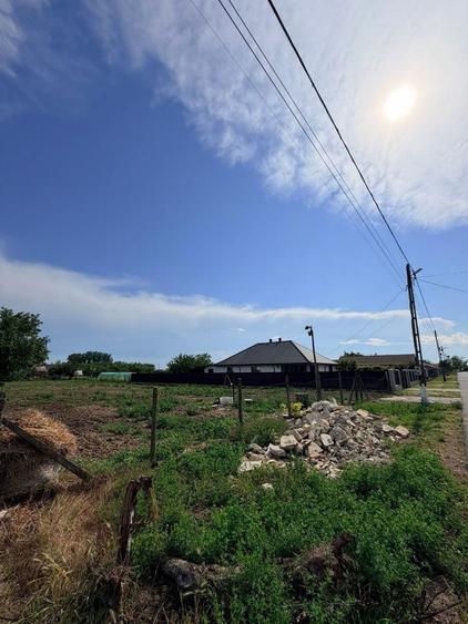 Teren de 1780 mp, în Lunca