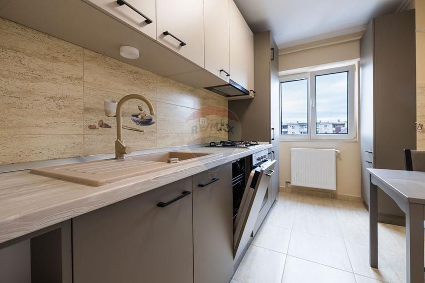 Apartament cu 2 camere decomandat în Calea București