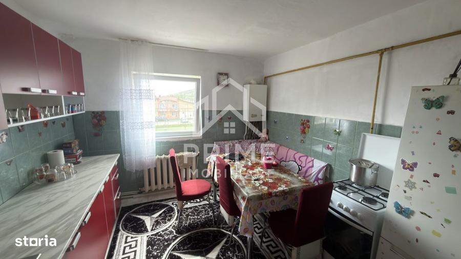 Apartament cu 2 camere, mobilat în Sântimbru