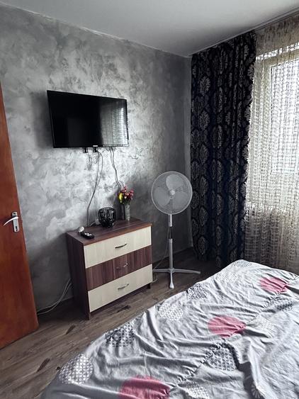 Apartament cu 2 camere decomandat în Tei