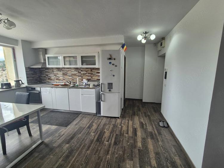 Apartament cu 3 camere decomandat în Centrul Civic