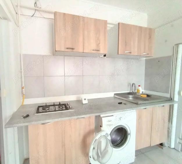 Garsonieră decomandată în Războieni