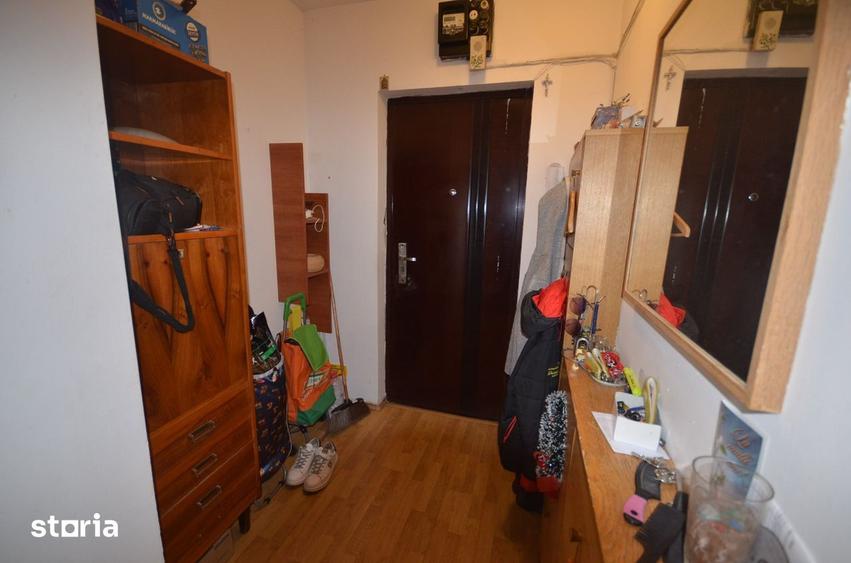 Apartament cu 3 camere decomandat în Pantelimon
