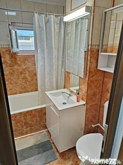 DE inchiriat apartament cu 3 camere, General. etaj 2, 450... - Galati (Galati) - 5