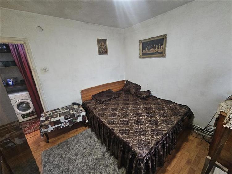 Apartament cu 2 camere semidecomandat în Micro I