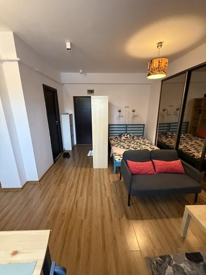 Garsonieră decomandată în Decebal
