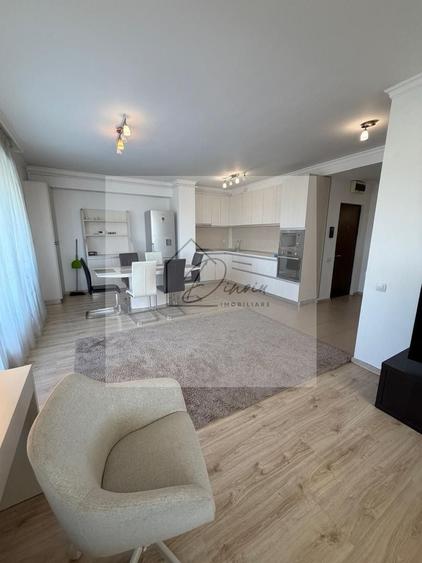 Apartament cu 3 camere decomandat, mobilat în Central