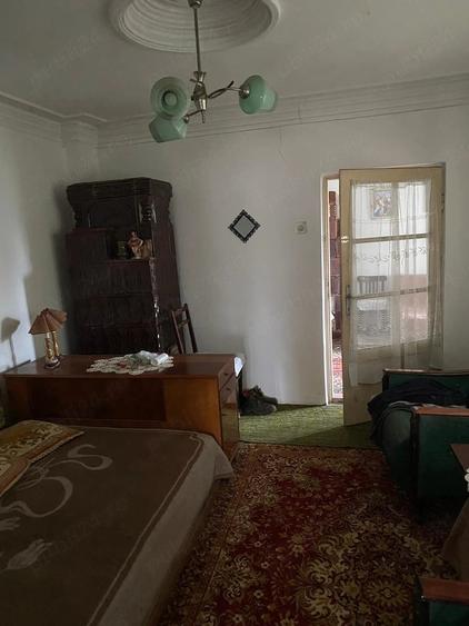 Casă cu 4 camere cu Teren 800 Mp în Ulmi