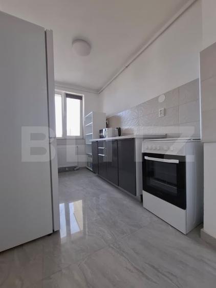 Apartament cu 2 camere semidecomandat, mobilat în Vlahuță