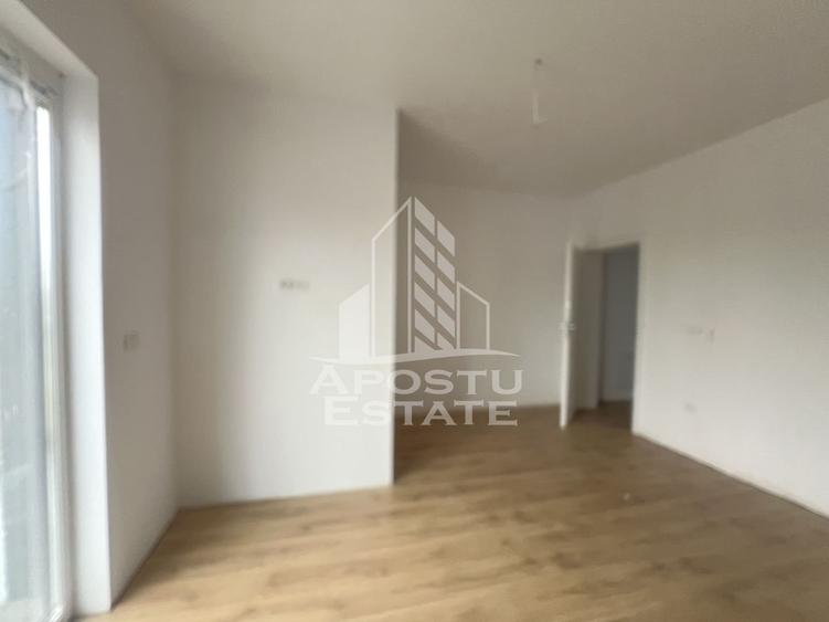 Duplex cu 4 camere cu Canalizare în Covaci