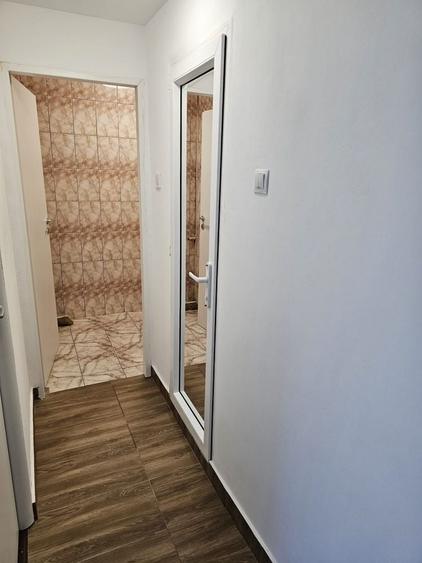 Apartament cu 2 camere semidecomandat în Ferentari
