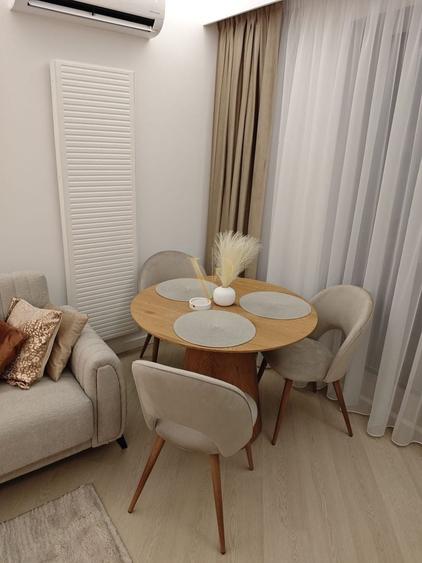 Apartament cu 2 camere semidecomandat, mobilat în Pipera