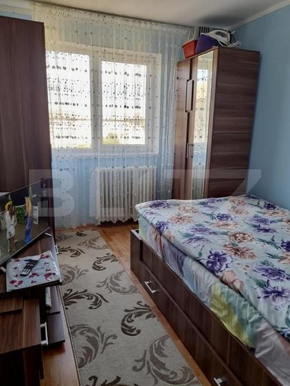 Apartament cu 2 camere semidecomandat, mobilat în Cugir