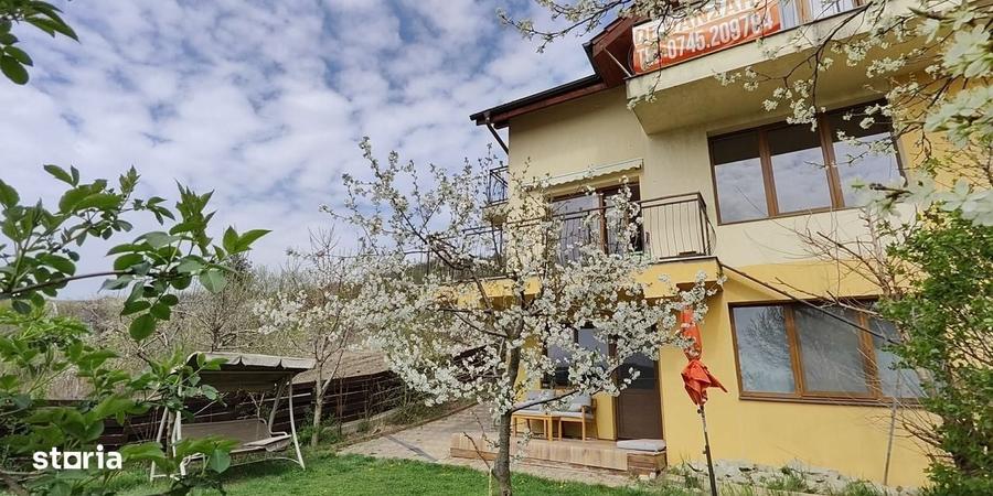 Casă cu 4 camere cu Teren 350 Mp în Baciu