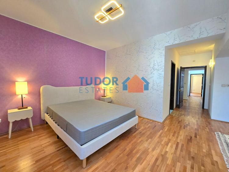 Duplex cu 4 camere cu Teren 350 Mp în Iancu Nicolae