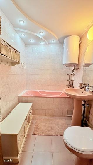 Apartament cu 3 camere decomandat în Nord