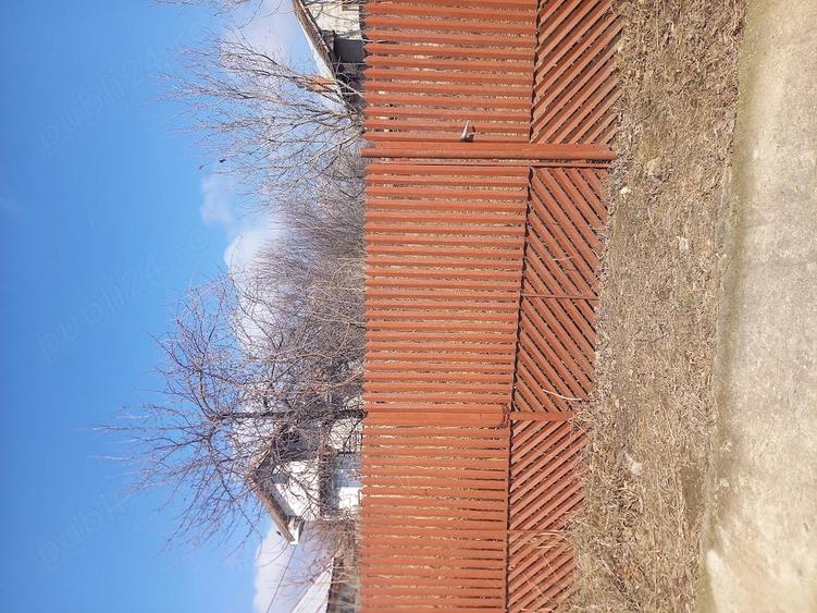 Casă cu 2 camere cu Teren 1500 Mp în Central