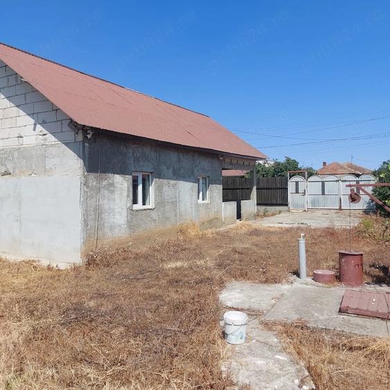 Casă cu Teren 500 Mp în Central